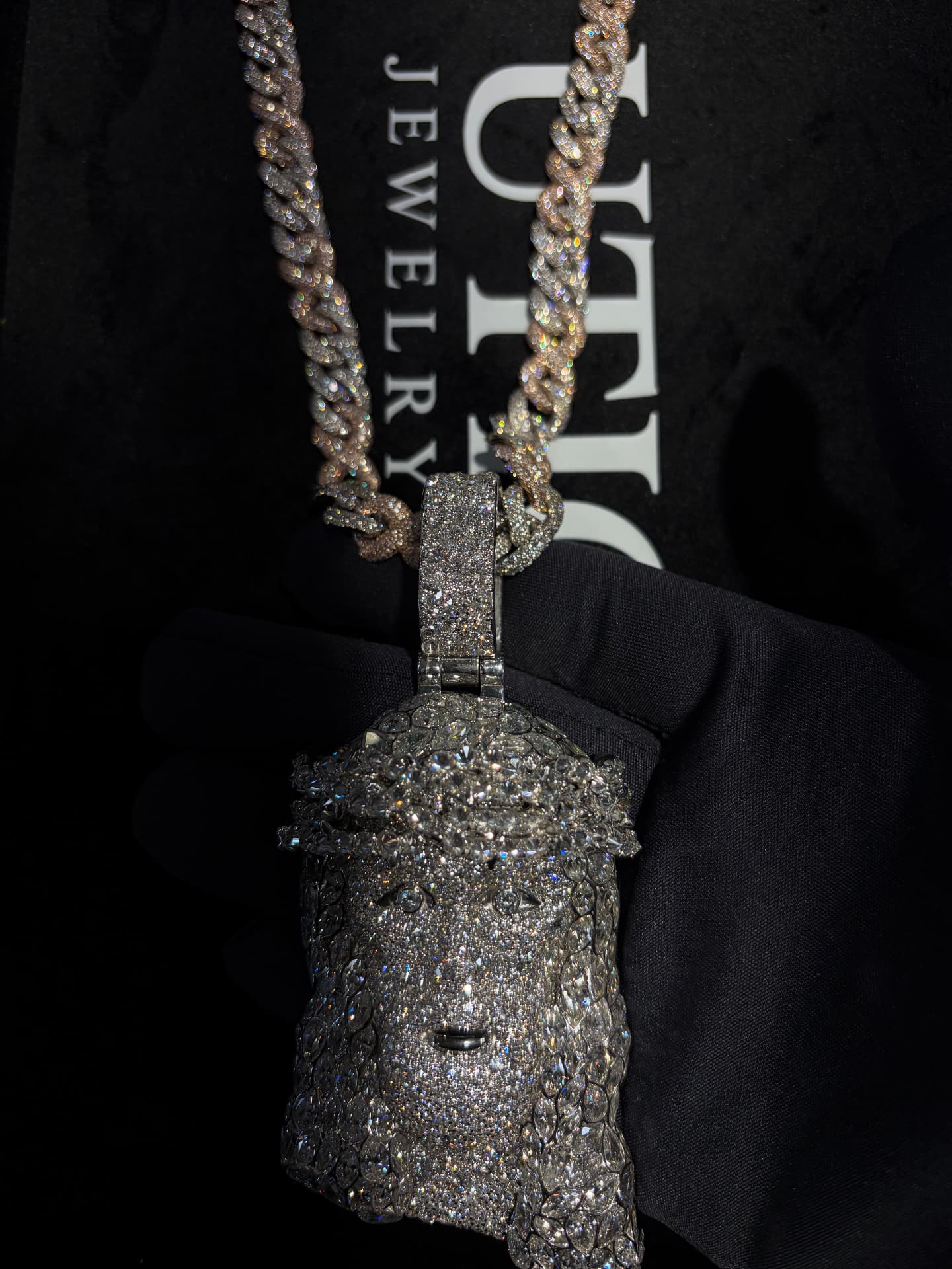 Diamond pendant from CS Luxury Jewelry